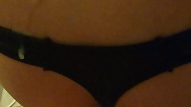 Big Cum over latina ass