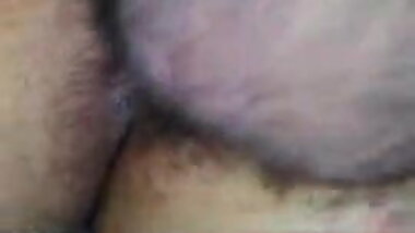 Cogiendo a sobrina sin condon y le escurren mocos de puchita