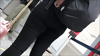 black jeans waiting in the line 1
