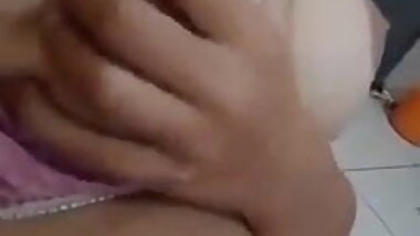 ahchai showing her body 36