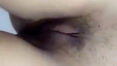 Desi girl records her nice tits n pussy for bf