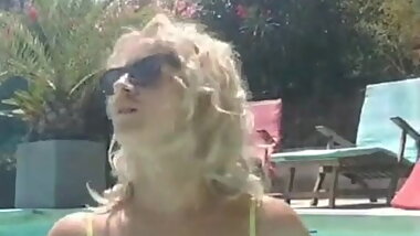 Sexy ass bikini bust  live facebook romanian