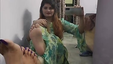 Punjabi Desi Teen Girlfriend Feet Tease