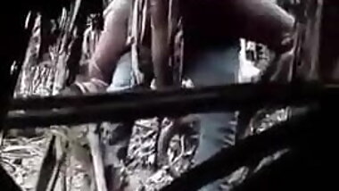 Sri Lankan Girl Fucked inside Mangrove (Kadolana) Forest