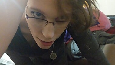 my gf gives me a blowjob and cumkiss -- Scarlett & Sofia