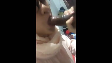 Cewek Kota Belud isap batang suluk