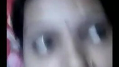 Indian village girl showing big boobs on video call