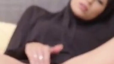 Black Hijab Masturbating