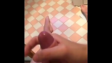 Russian Twink Nik Cums