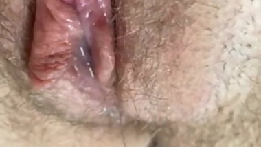 Teen Slut plays with HUGE pussy lips