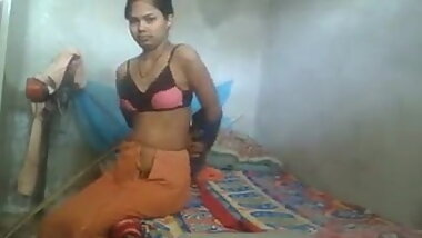Indian teen girl fingering