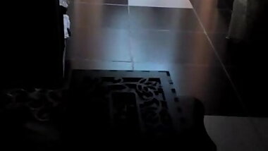 woman change her dress