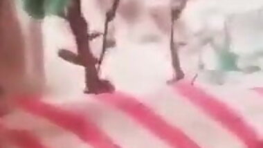 Sri Lankan Teen Girl Loud Moaning in a Car