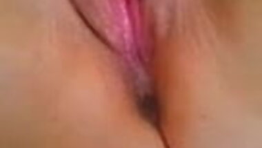 Corona Lockdown...Feeling horny and masturbating