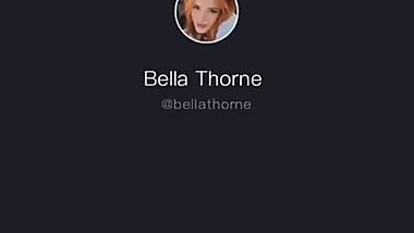 Bella Thorne bikini body
