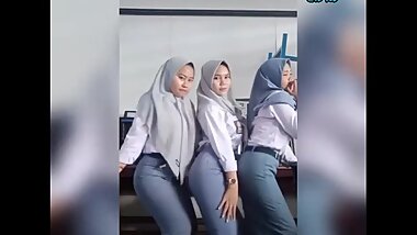JILBAB ROK KETAT JILBAB SATIN GOYANG HOT