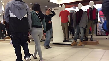 Candid hot brunette teen amazing booty in tight grey legging