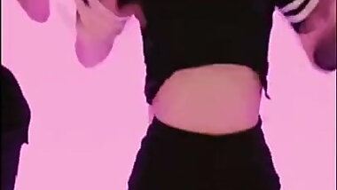 Lisa manoban dance performance