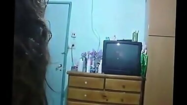 3 hot stupid bitches dancing on webcam