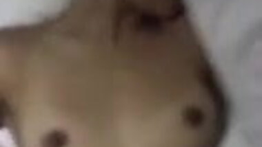 Awek melayu sakit tapi sedap.