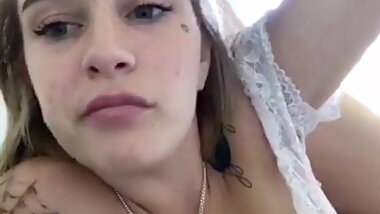 Young Babe Flashes Dark Nipples on Periscope 2