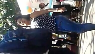 MARCANDO RAYA NALGA ESTUDIANTE